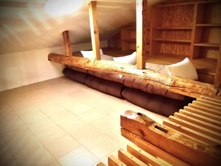 2階ロフト (寝室)