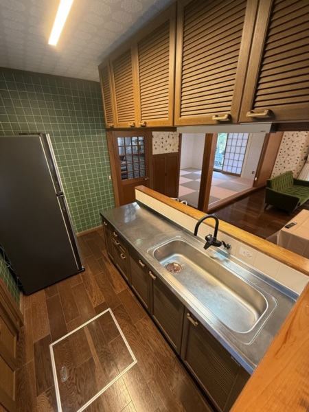 ワイドシンク付きアイランドキッチン