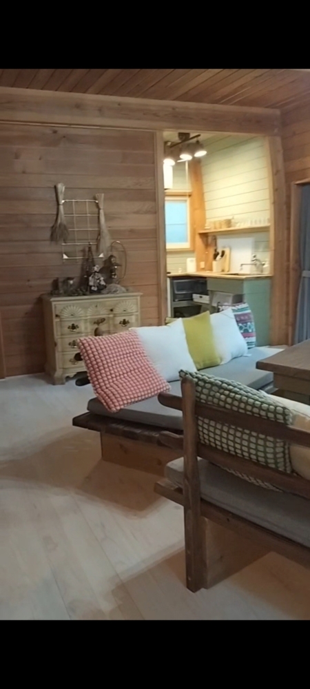 リビング（玄関からの視角）